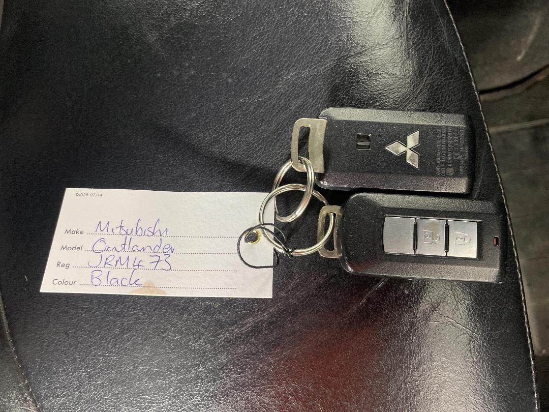 Photo '22' of Mitsubishi Outlander