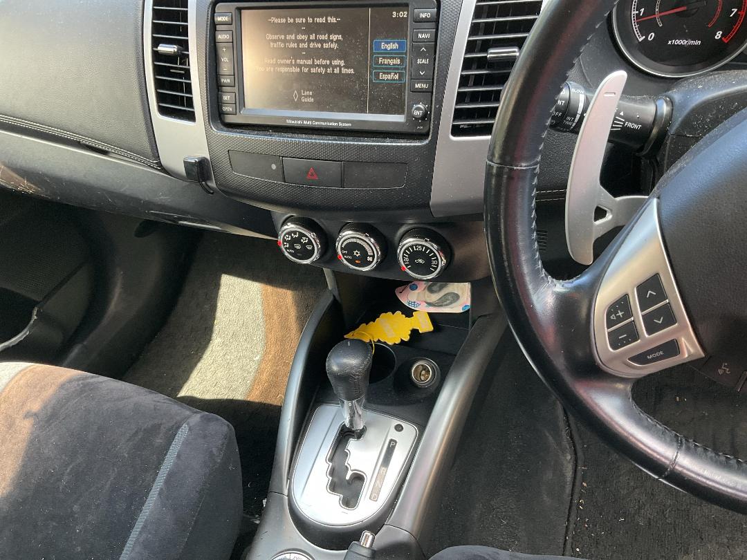 Photo '11' of Mitsubishi Outlander Photo '11' of Mitsubishi Outlander