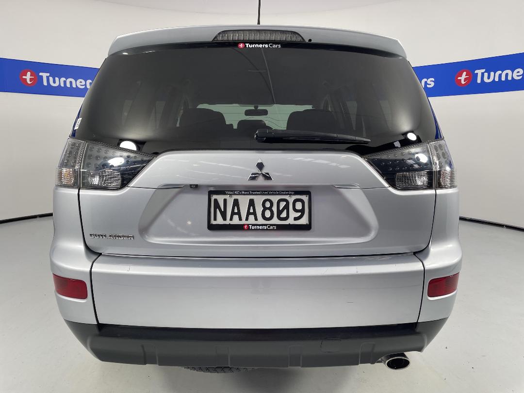 Photo '6' of Mitsubishi Outlander Photo '6' of Mitsubishi Outlander