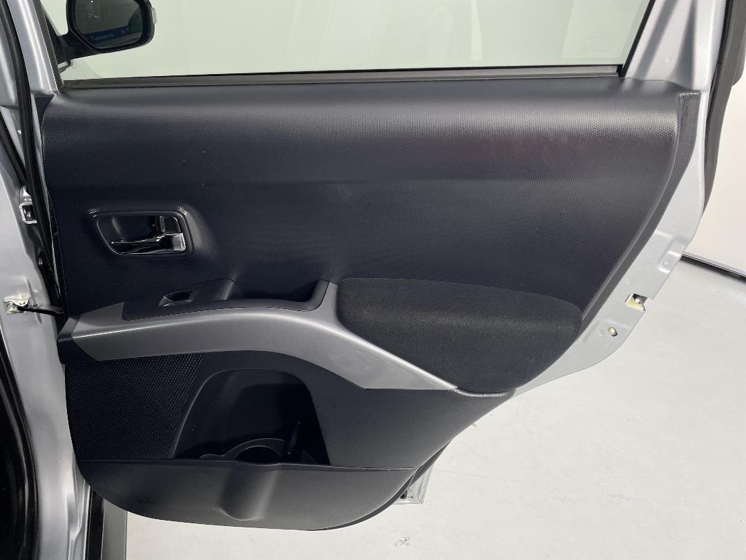 Photo '19' of Mitsubishi Outlander Photo '19' of Mitsubishi Outlander