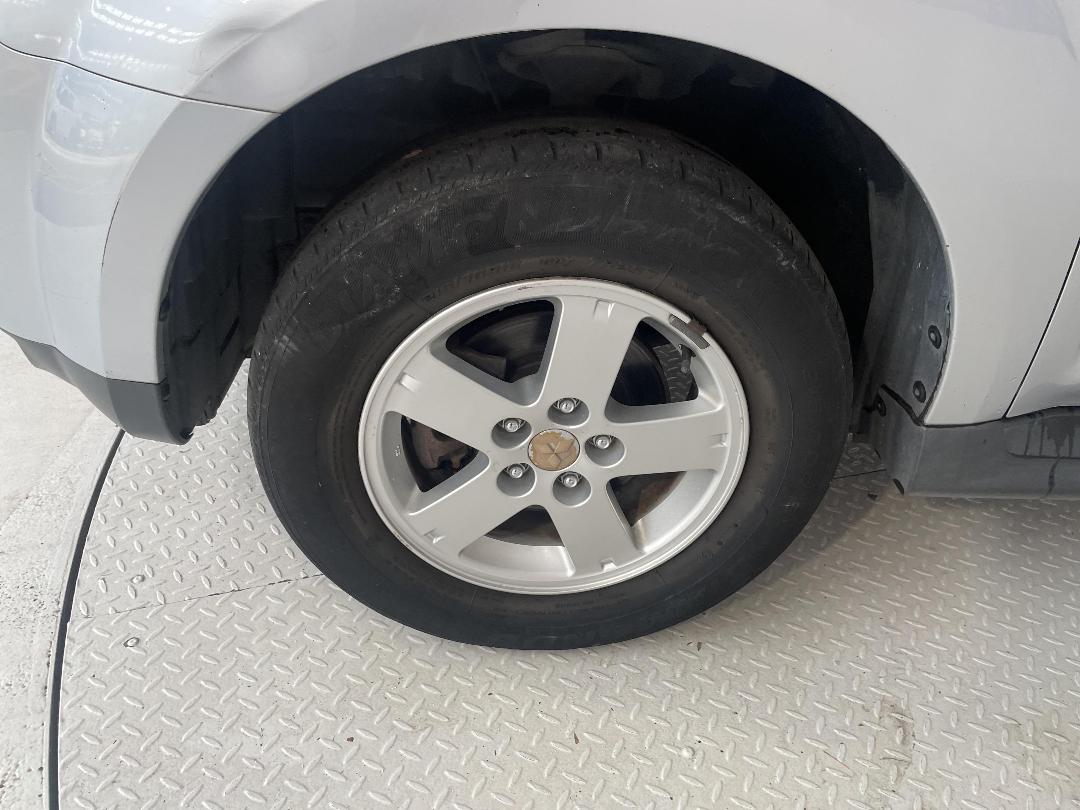 Photo '10' of Mitsubishi Outlander Photo '10' of Mitsubishi Outlander