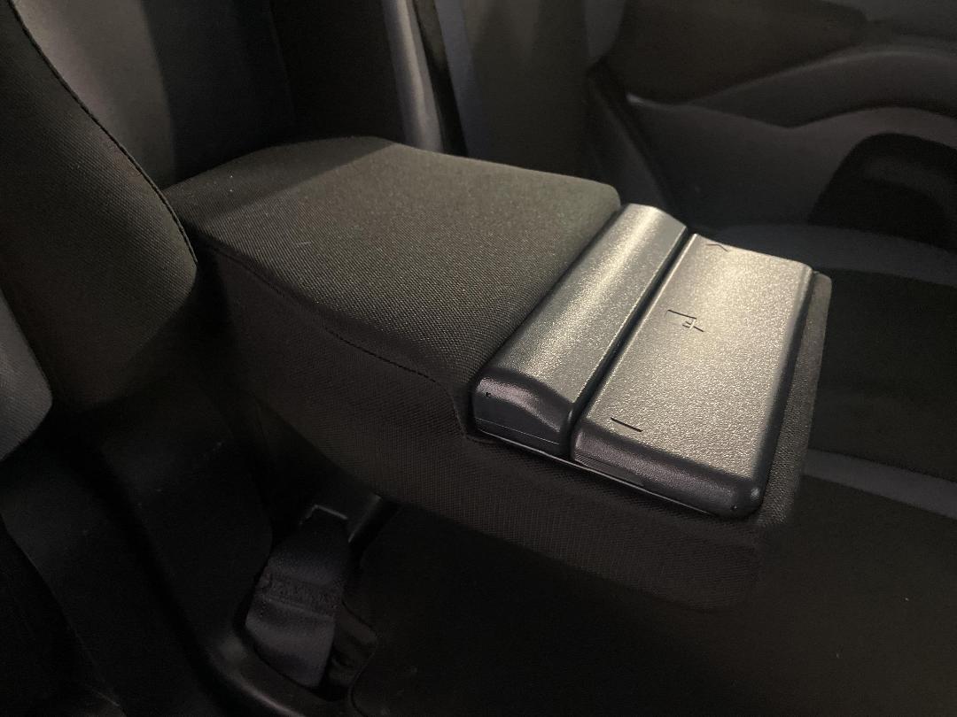 Photo '23' of Mitsubishi Outlander Photo '23' of Mitsubishi Outlander