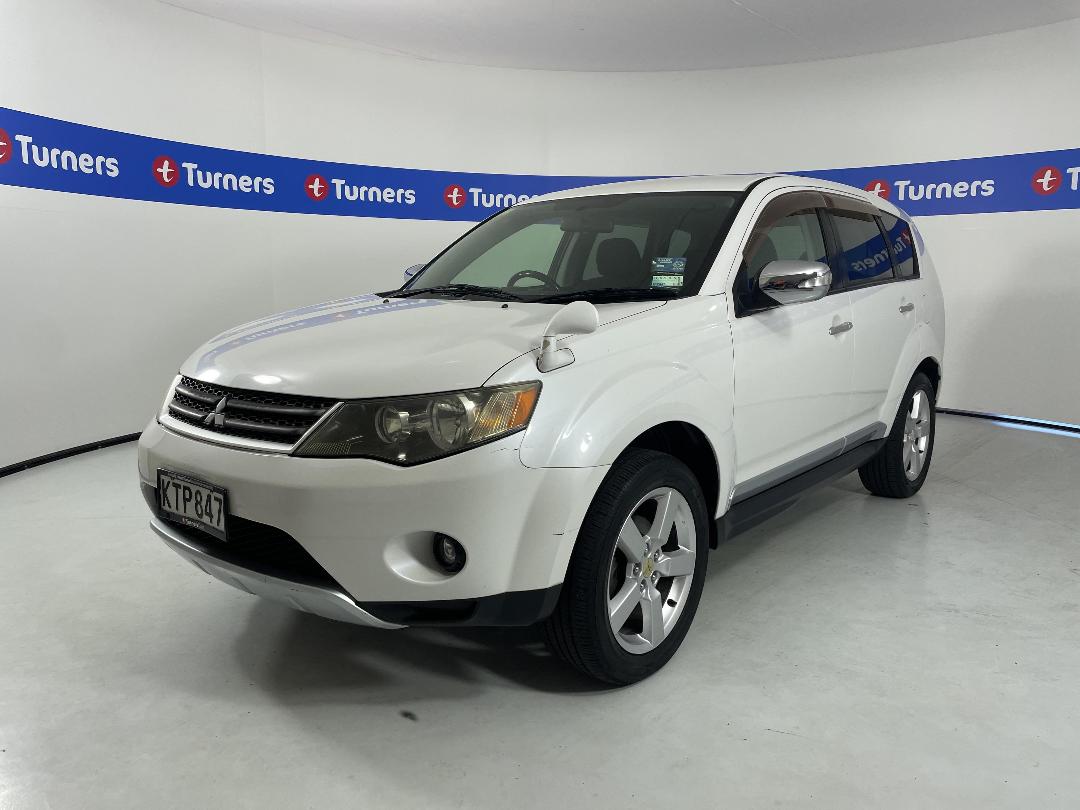 Photo '4' of Mitsubishi Outlander Photo '4' of Mitsubishi Outlander