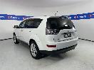 Thumbnail '5' of Mitsubishi Outlander