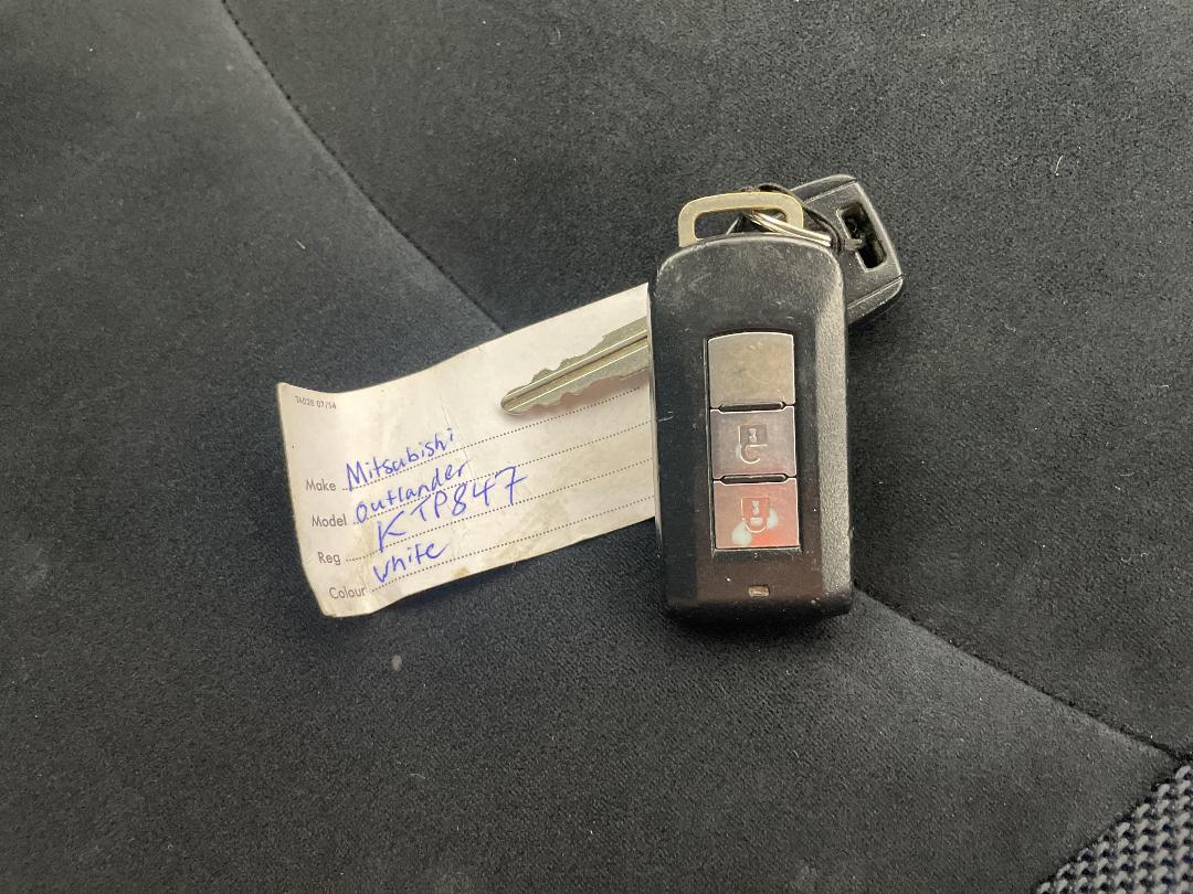 Photo '22' of Mitsubishi Outlander Photo '22' of Mitsubishi Outlander