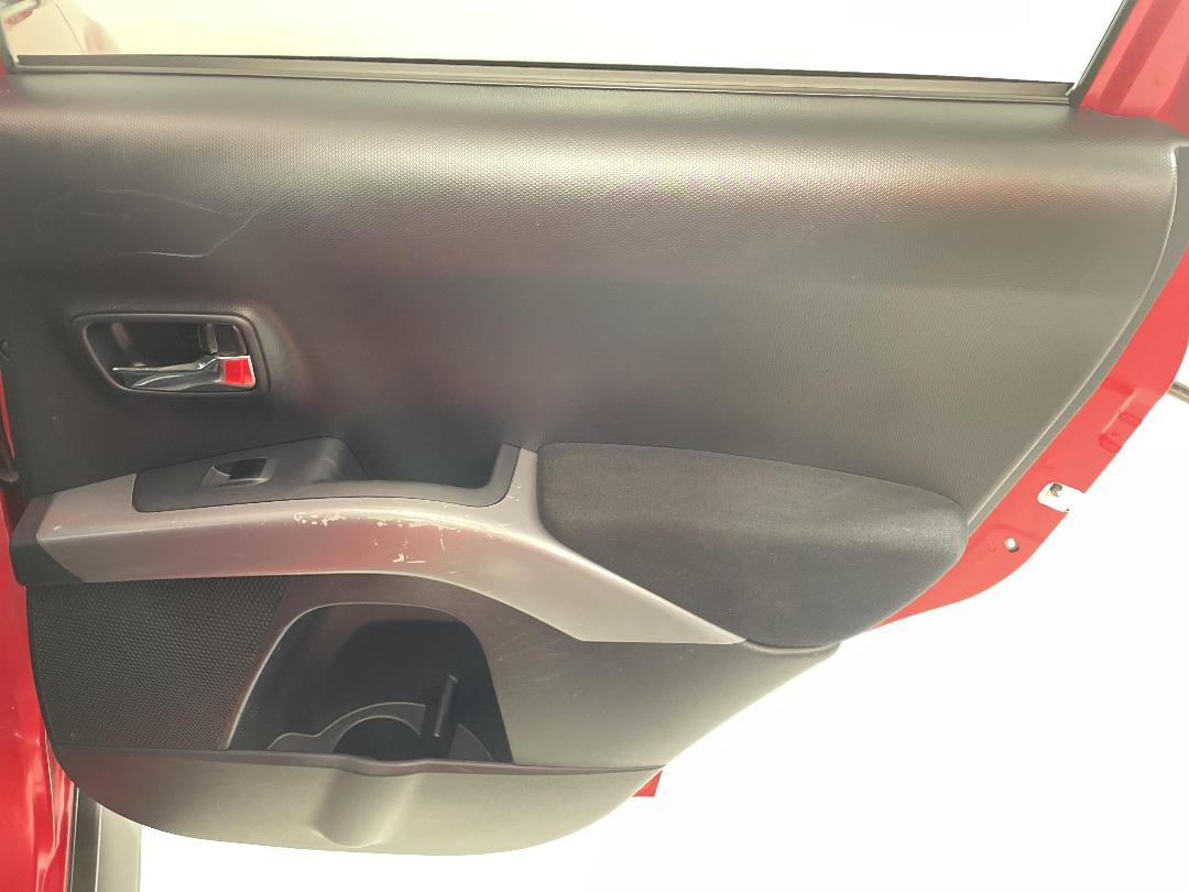 Photo '19' of Mitsubishi Outlander