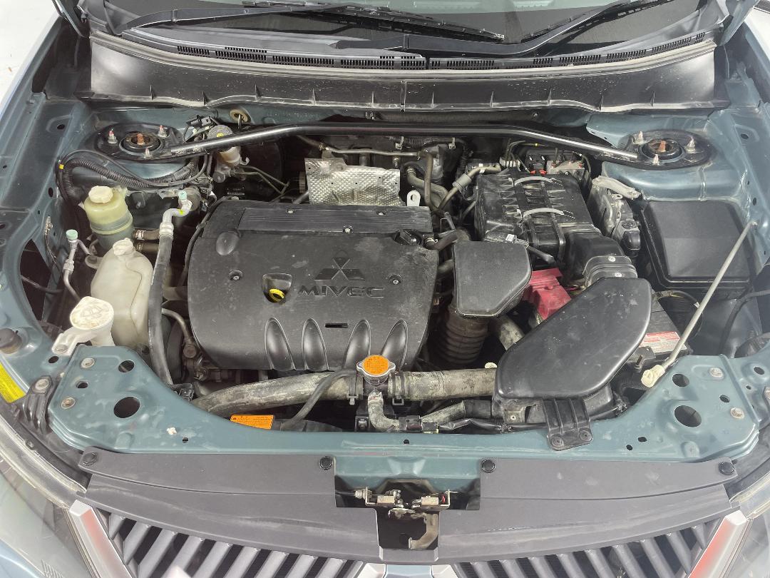 Photo '13' of Mitsubishi Outlander Photo '13' of Mitsubishi Outlander