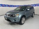 Thumbnail '4' of Mitsubishi Outlander