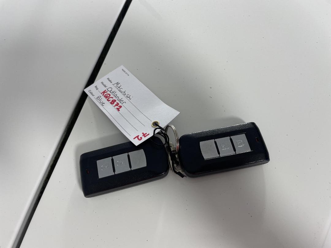 Photo '22' of Mitsubishi Outlander Photo '22' of Mitsubishi Outlander