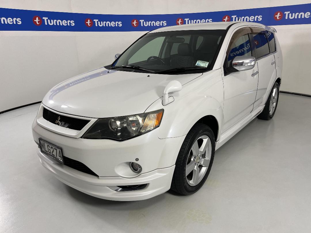 Photo '4' of Mitsubishi Outlander