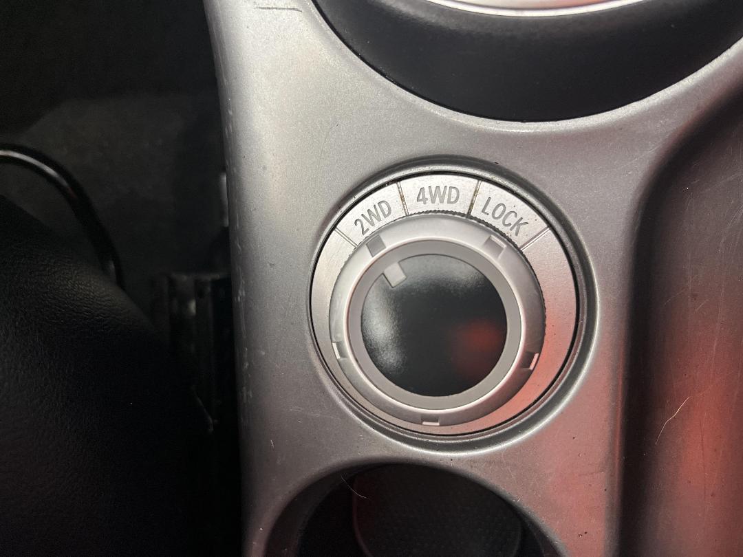 Photo '27' of Mitsubishi Outlander