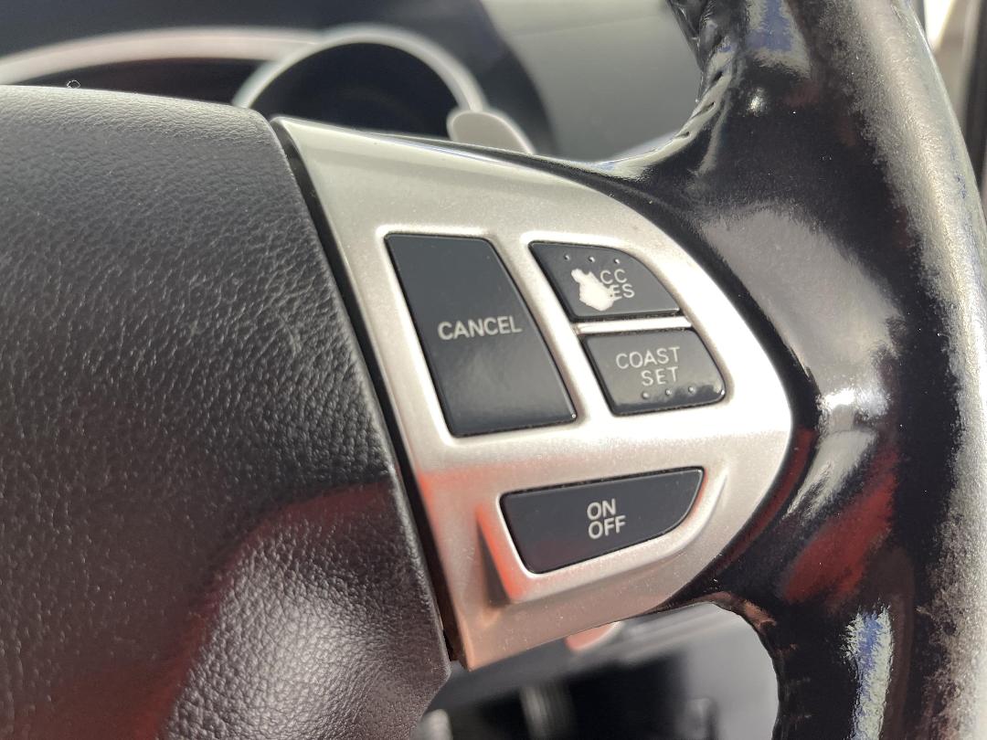 Photo '26' of Mitsubishi Outlander