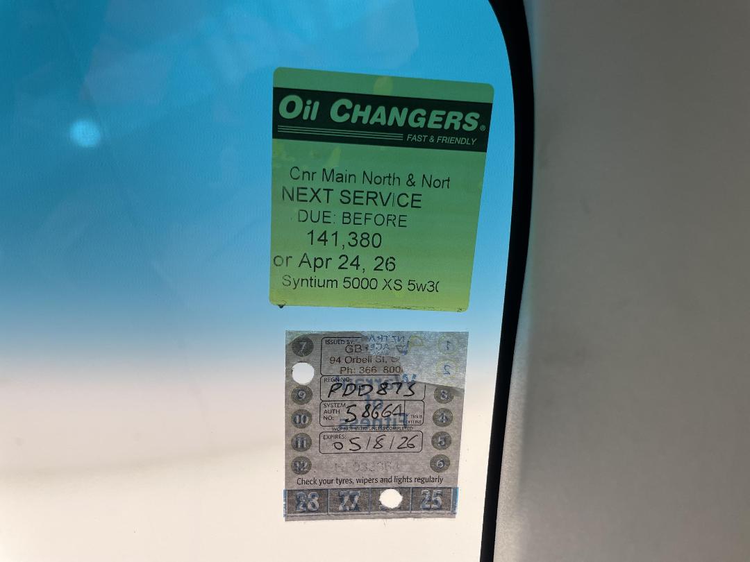 Photo '27' of Mitsubishi Outlander