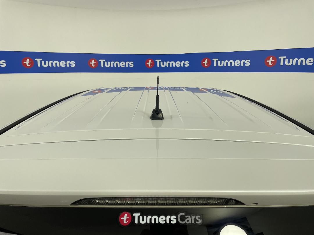 Photo '30' of Mitsubishi Outlander