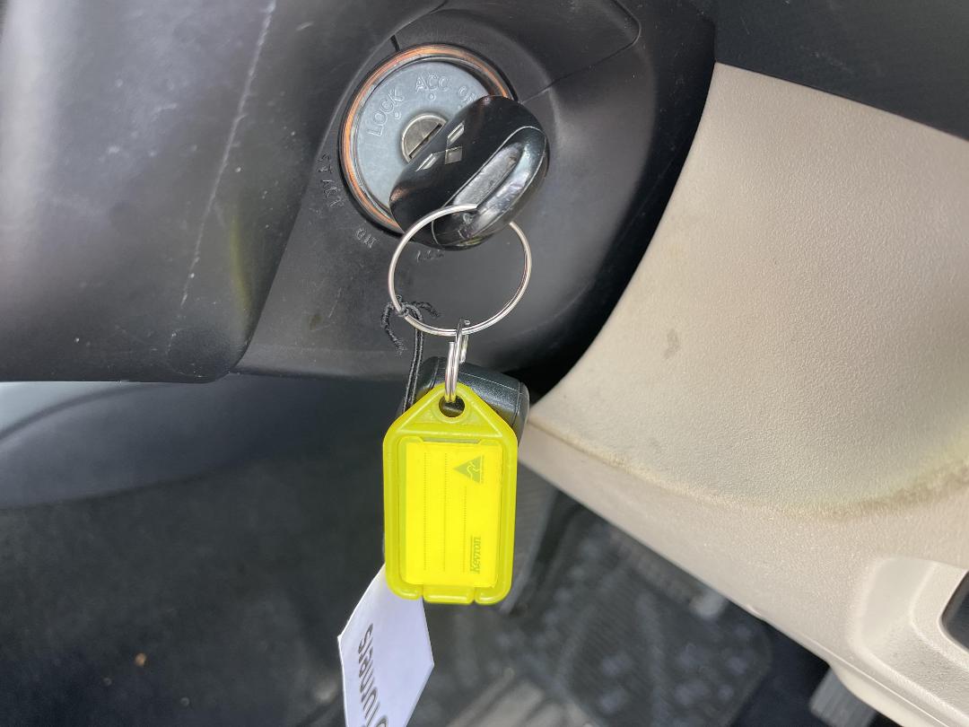 Photo '20' of Mitsubishi Outlander