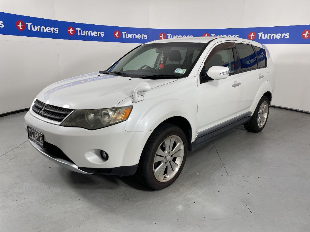 Photo '4' of Mitsubishi Outlander