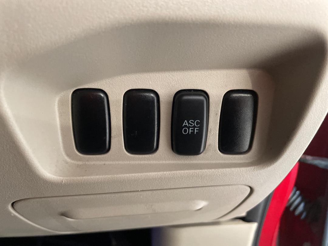 Photo '24' of Mitsubishi Outlander