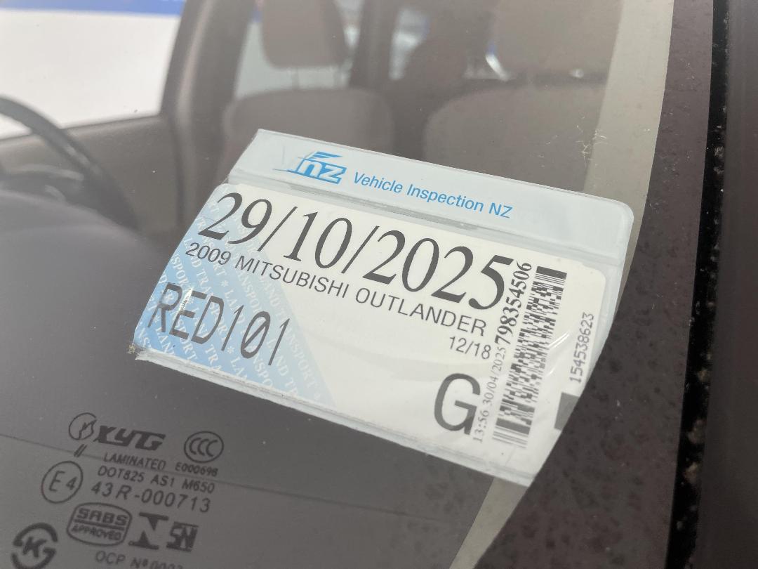 Photo '31' of Mitsubishi Outlander