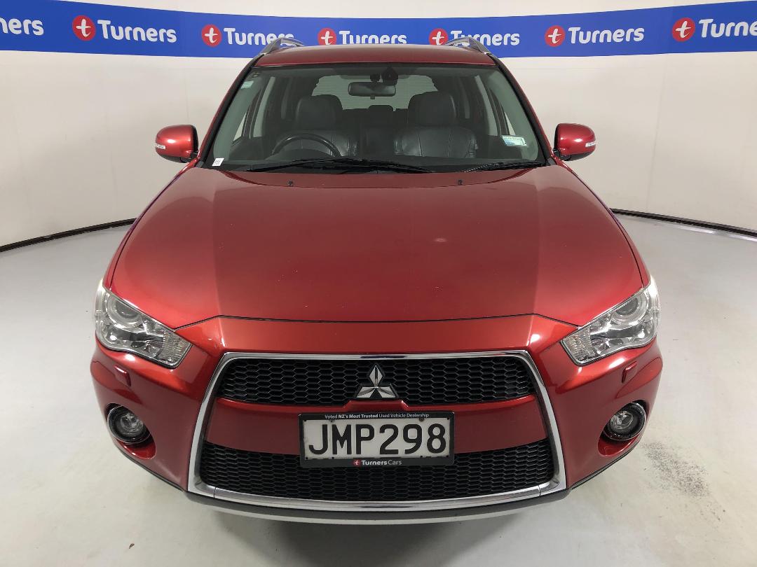 Photo '2' of Mitsubishi Outlander