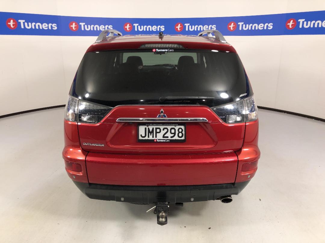 Photo '6' of Mitsubishi Outlander