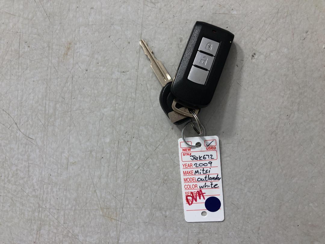 Photo '15' of Mitsubishi Outlander