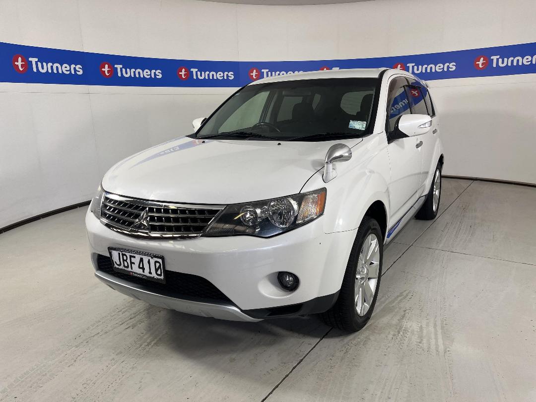 Photo '4' of Mitsubishi Outlander