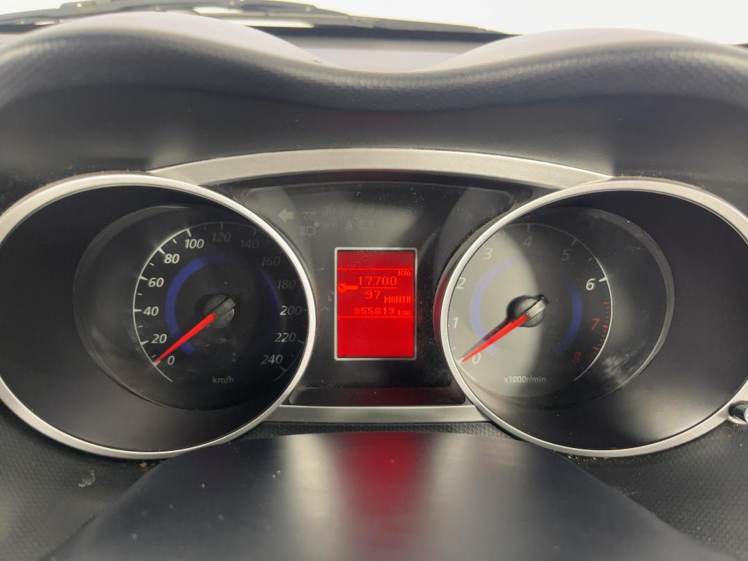 Photo '21' of Mitsubishi Outlander