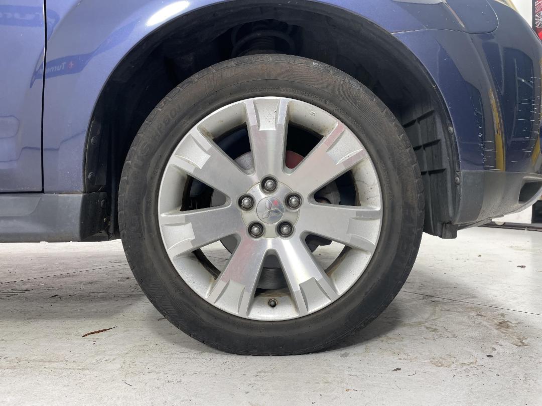 Photo '2' of Mitsubishi Outlander VRX