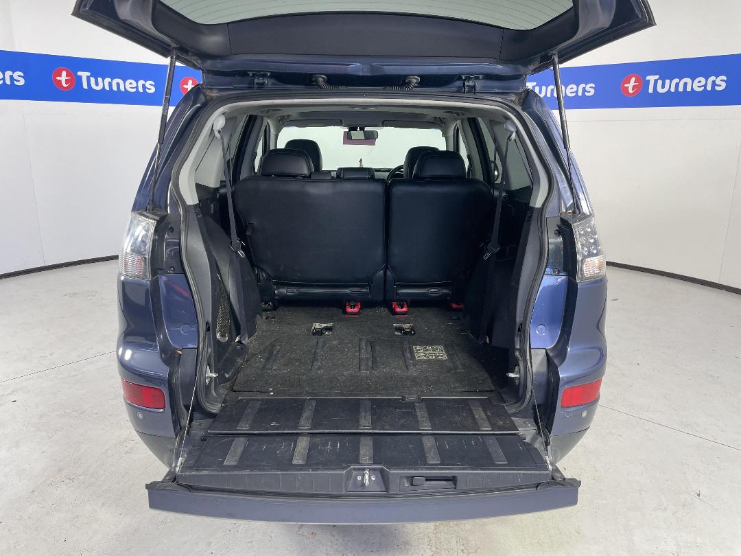 Photo '12' of Mitsubishi Outlander VRX