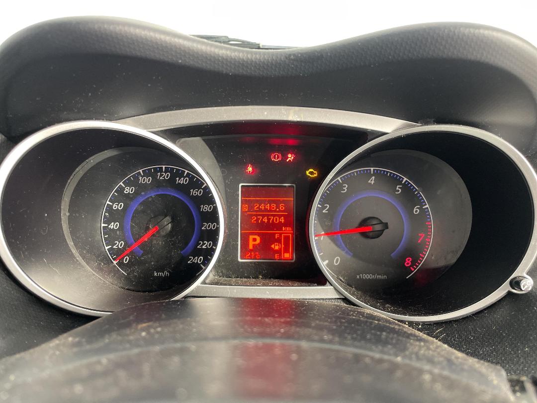 Photo '16' of Mitsubishi Outlander VRX