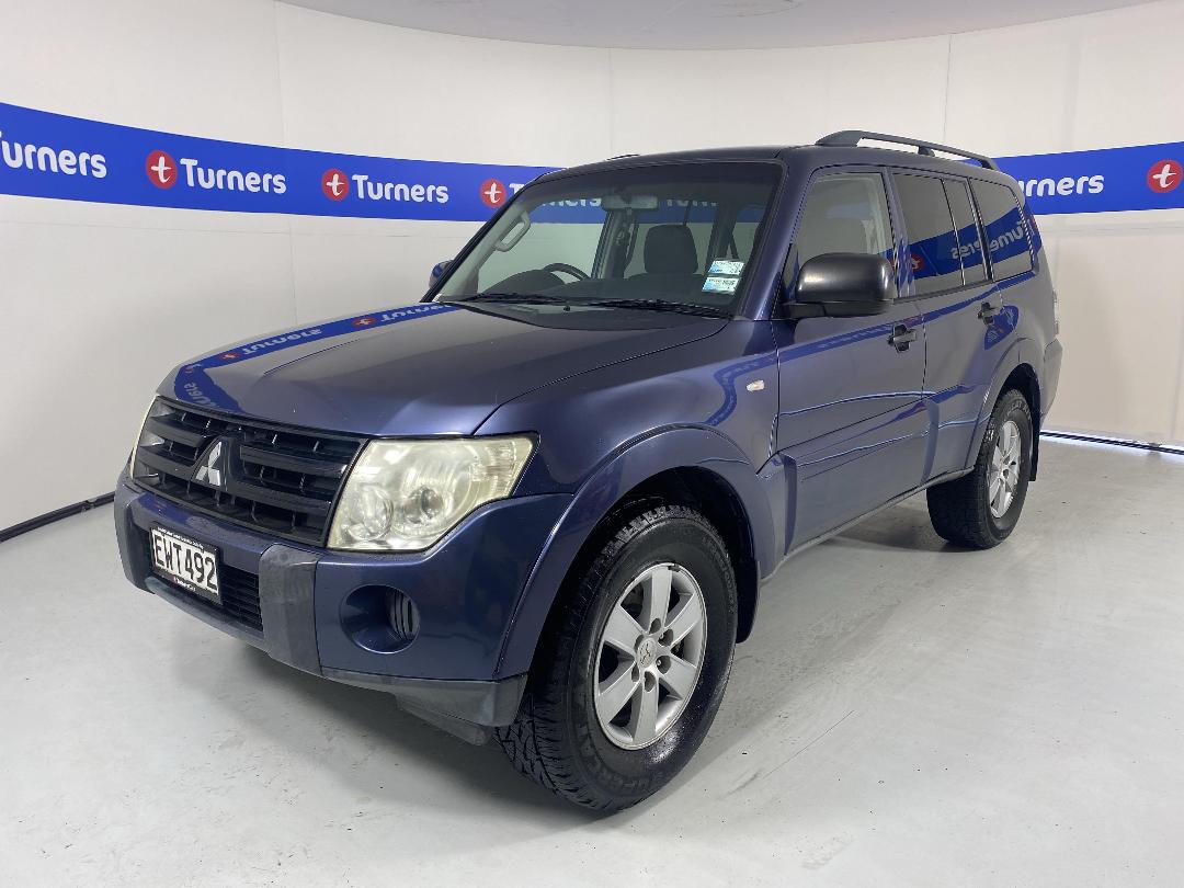 Photo '4' of Mitsubishi Pajero Photo '4' of Mitsubishi Pajero