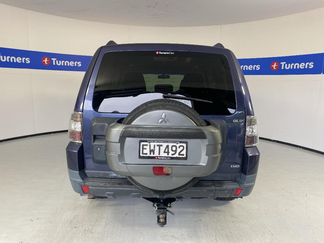 Photo '6' of Mitsubishi Pajero Photo '6' of Mitsubishi Pajero