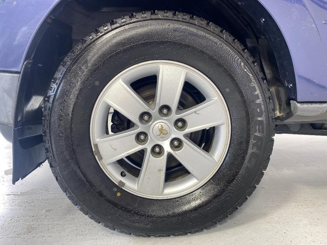 Photo '12' of Mitsubishi Pajero Photo '12' of Mitsubishi Pajero