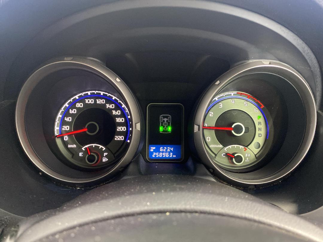 Photo '21' of Mitsubishi Pajero Photo '21' of Mitsubishi Pajero