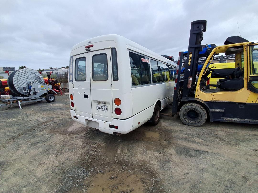 Photo '3' of Mitsubishi Rosa Bus