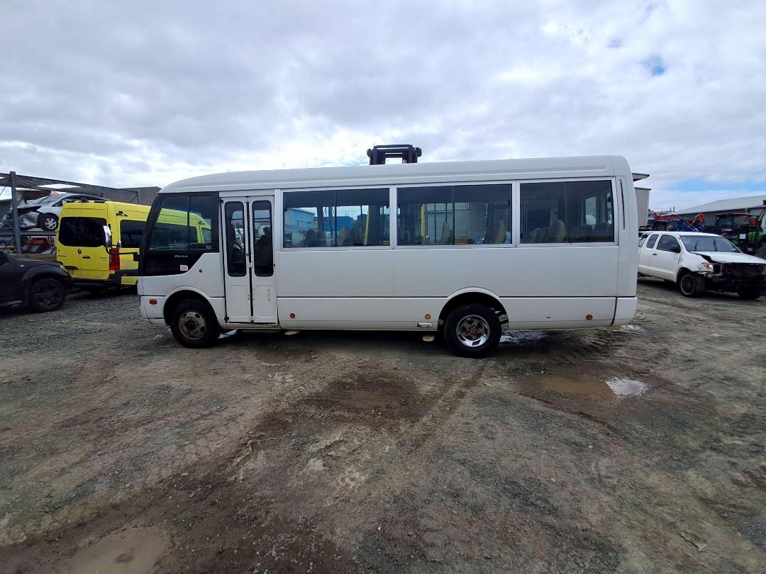 Photo '6' of Mitsubishi Rosa Bus