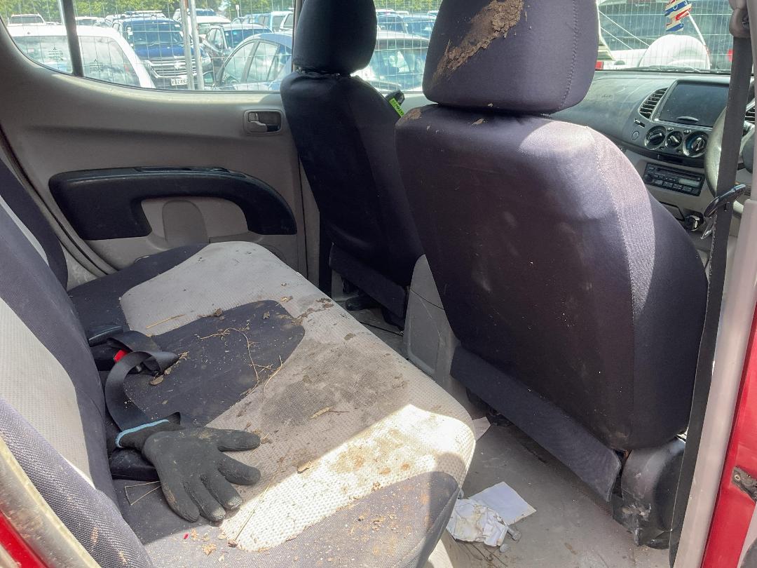 Photo '12' of Mitsubishi Triton Dcab GLX Photo '12' of Mitsubishi Triton Dcab GLX