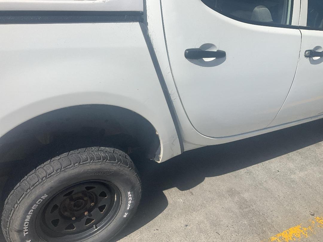 Photo '16' of Mitsubishi Triton Dcab GLX Photo '16' of Mitsubishi Triton Dcab GLX