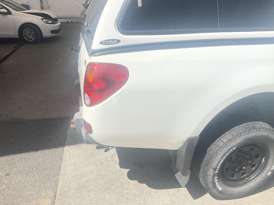 Photo '15' of Mitsubishi Triton Dcab GLX Photo '15' of Mitsubishi Triton Dcab GLX