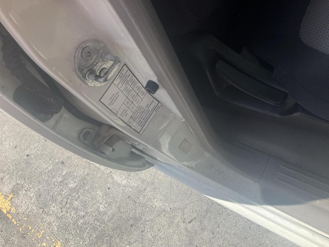 Photo '19' of Mitsubishi Triton Dcab GLX Photo '19' of Mitsubishi Triton Dcab GLX