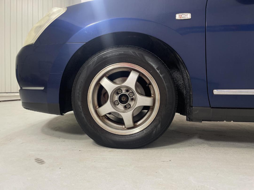 Photo '10' of Nissan Bluebird Photo '10' of Nissan Bluebird