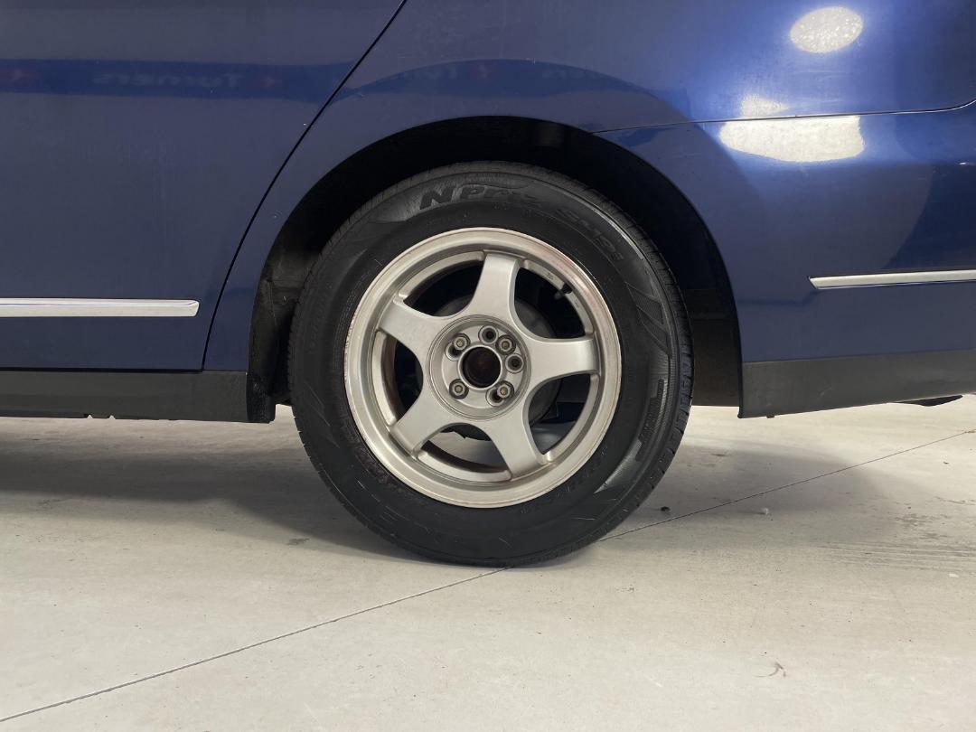 Photo '11' of Nissan Bluebird Photo '11' of Nissan Bluebird