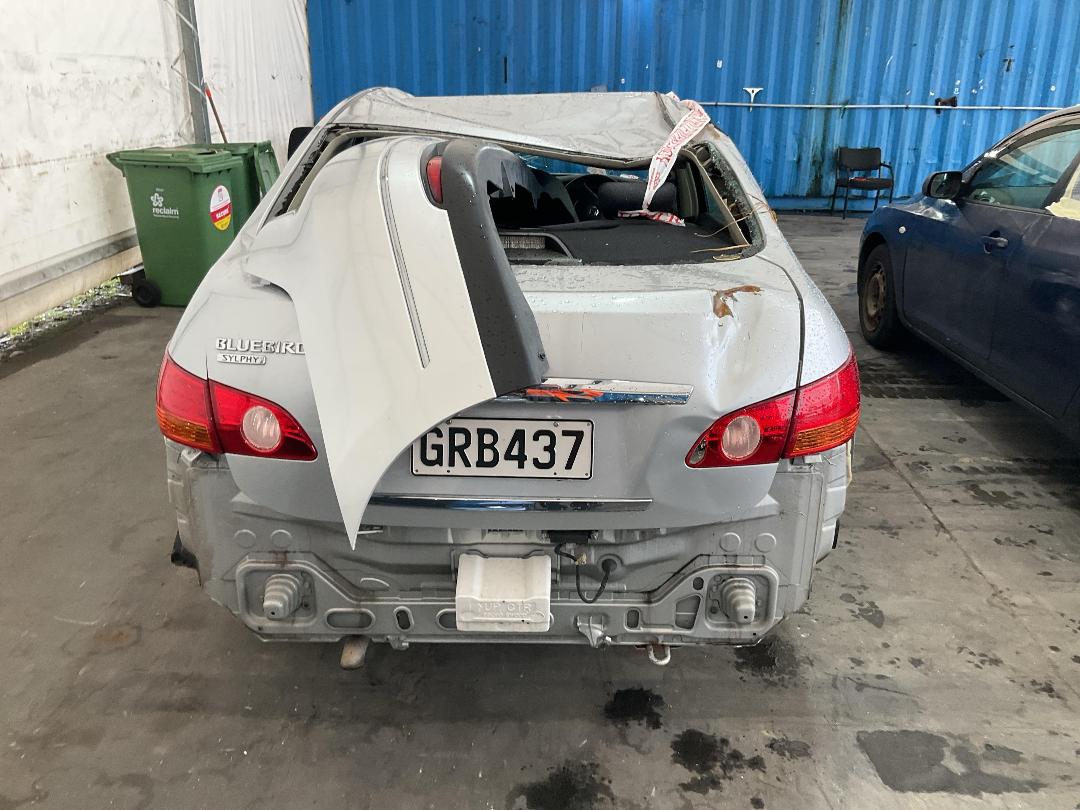 Photo '20' of Nissan Bluebird Photo '20' of Nissan Bluebird