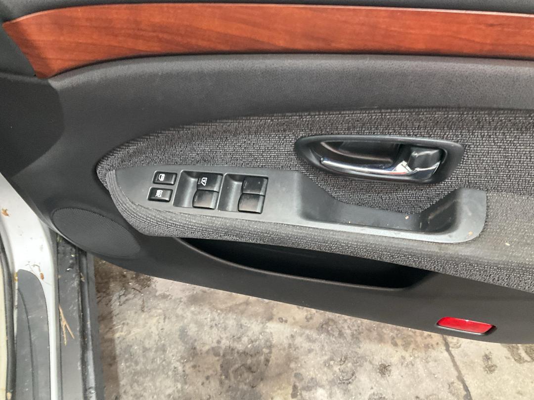 Photo '32' of Nissan Bluebird Photo '32' of Nissan Bluebird