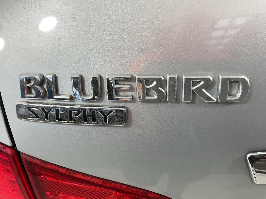 Photo '27' of Nissan Bluebird Photo '27' of Nissan Bluebird