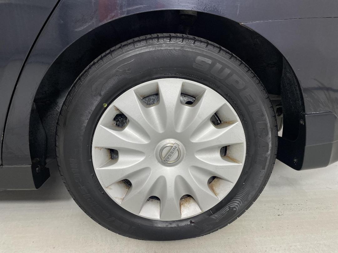 Photo '10' of Nissan Bluebird