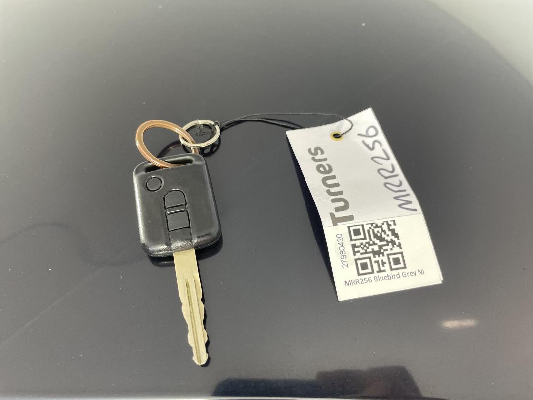 Photo '22' of Nissan Bluebird