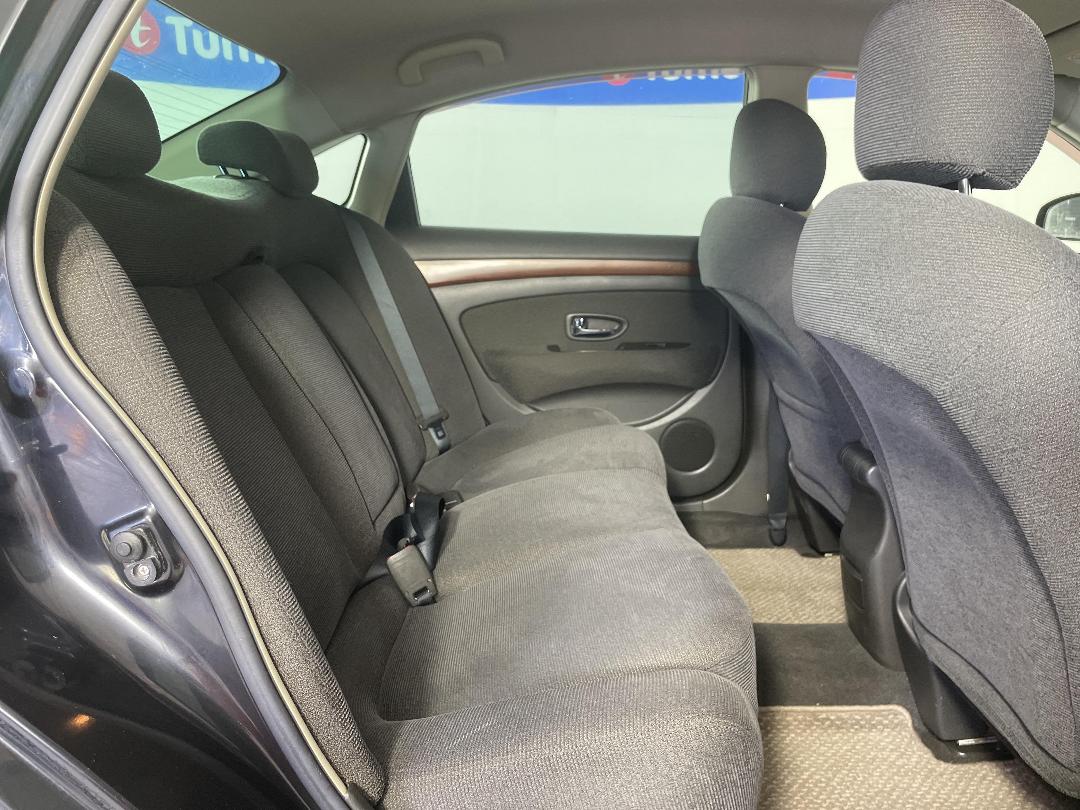 Photo '20' of Nissan Bluebird