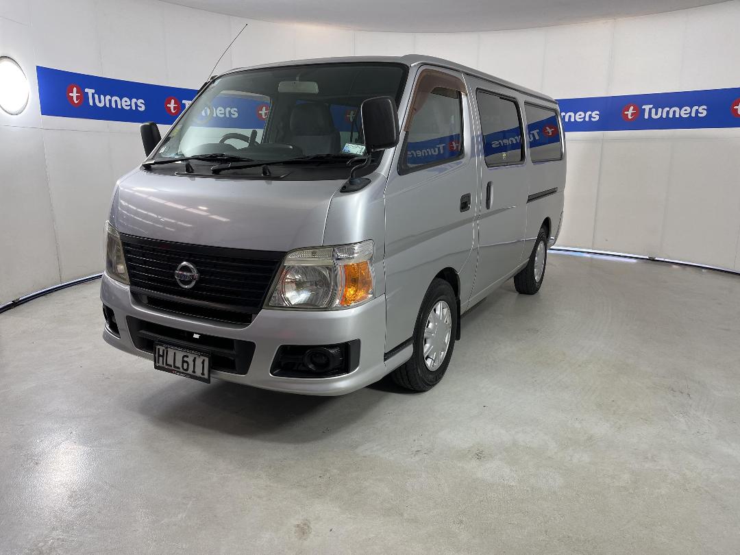 Photo '4' of Nissan Caravan
