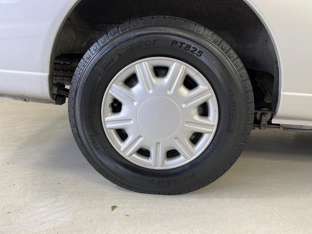 Photo '12' of Nissan Caravan